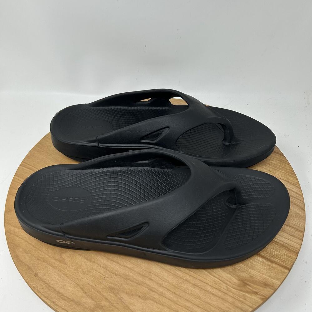 Oofos Sandals Mens 10 Ooriginal Flip Flops Black Recovery Comfort Casual Gym